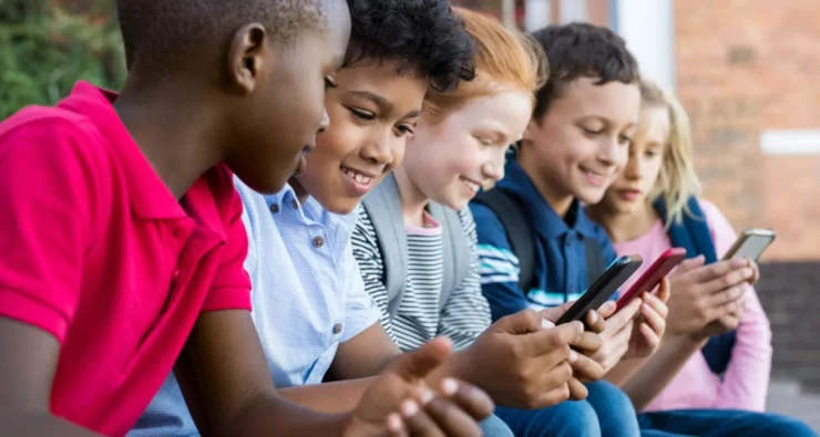 France has forbidden mobiles, tablets and smart watches in schools consciouss